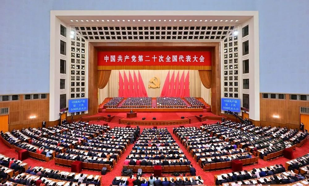 图片来源:新华社